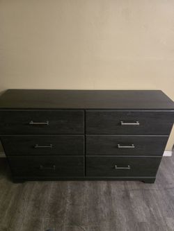 Long Dresser 59L 16W 36H