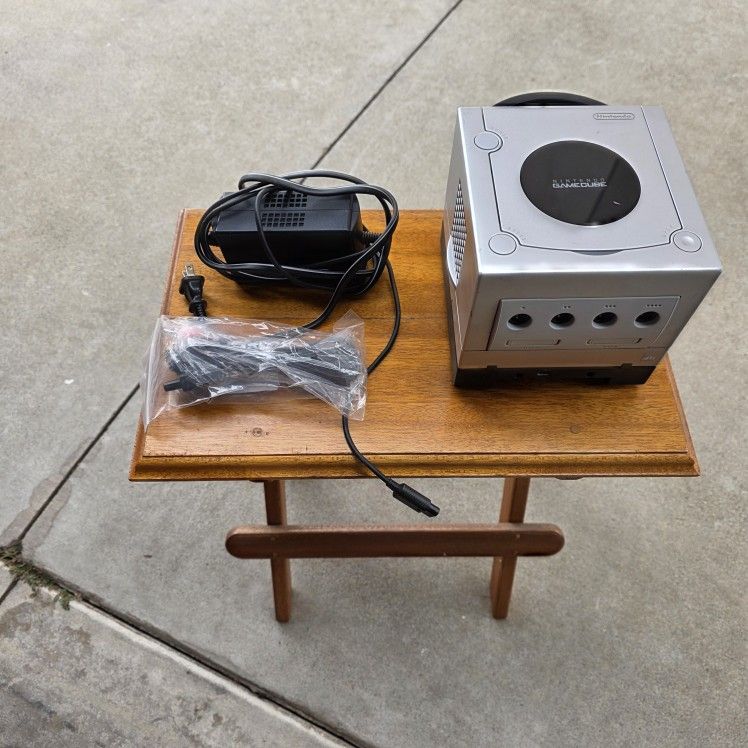 Nintendo Platinum GameCube with GBA Player No Disc No Controller Used