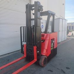 Forklift Electric Raymond Dock Loader 