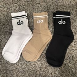 3 Pairs Alo Yoga Unisex Throwback Socks Brand New