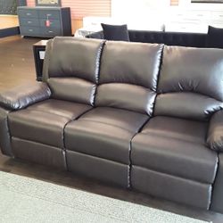 New Two-piece Livingroom Set. Recliner Sofa And Recliner Loveseat