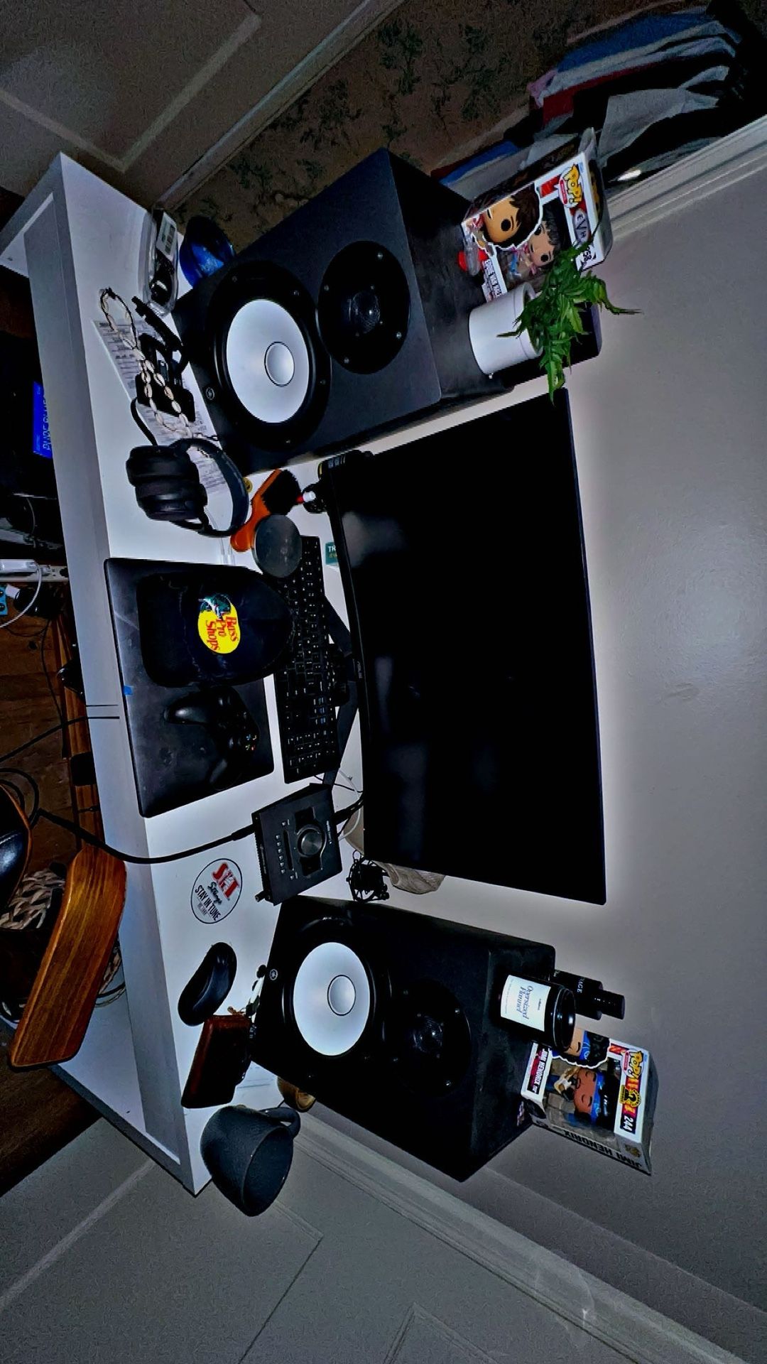 Yamaha HS8