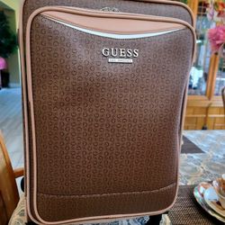 Guess Medium Sz Travel Luggage 🧳 New