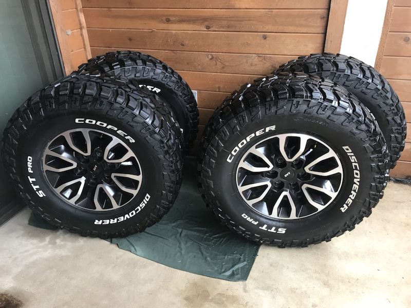 2013 Ford F-150 SVT Raptor OEM 17β rims & 315/7017 Cooper STT Pro Tires