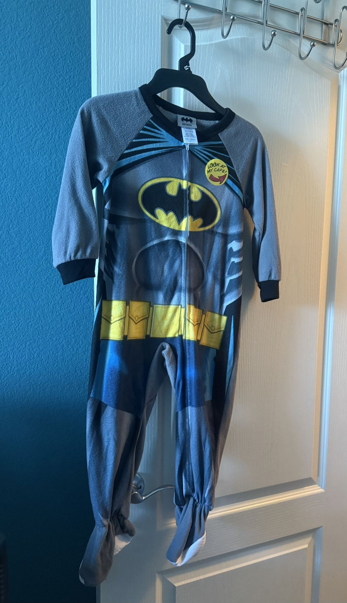 Batman Footed Pajama With detachable Cape Sz 4T