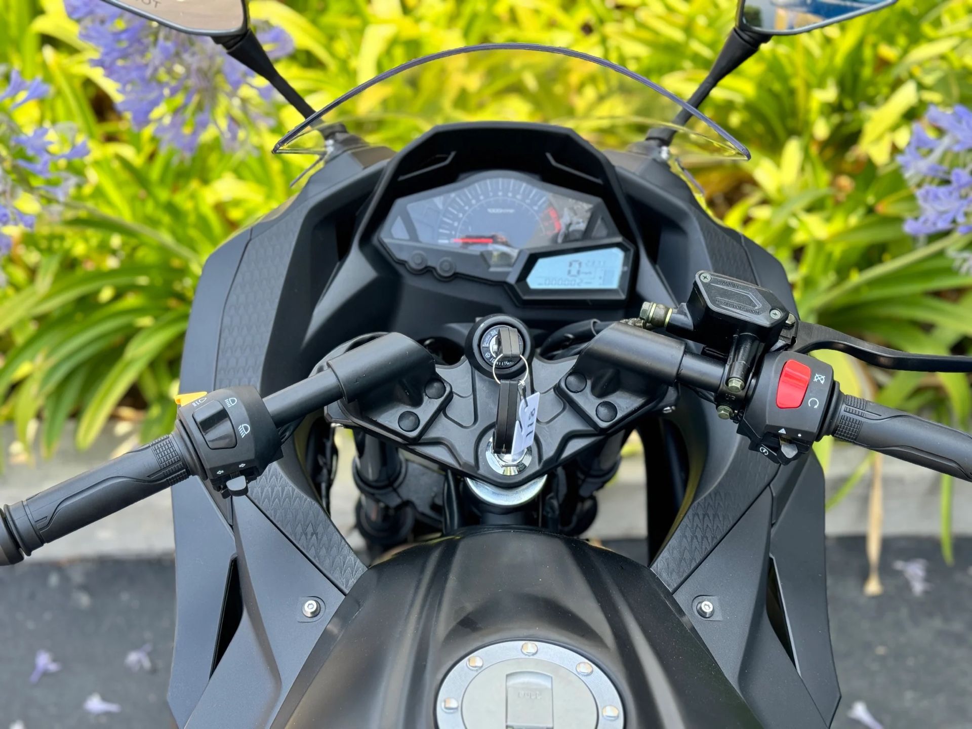 Kawasaki Ninja Clone 200cc Automatic Motorcycle Street Legal for