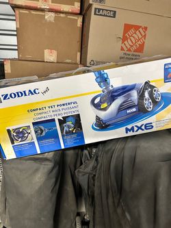 Pool vacuum