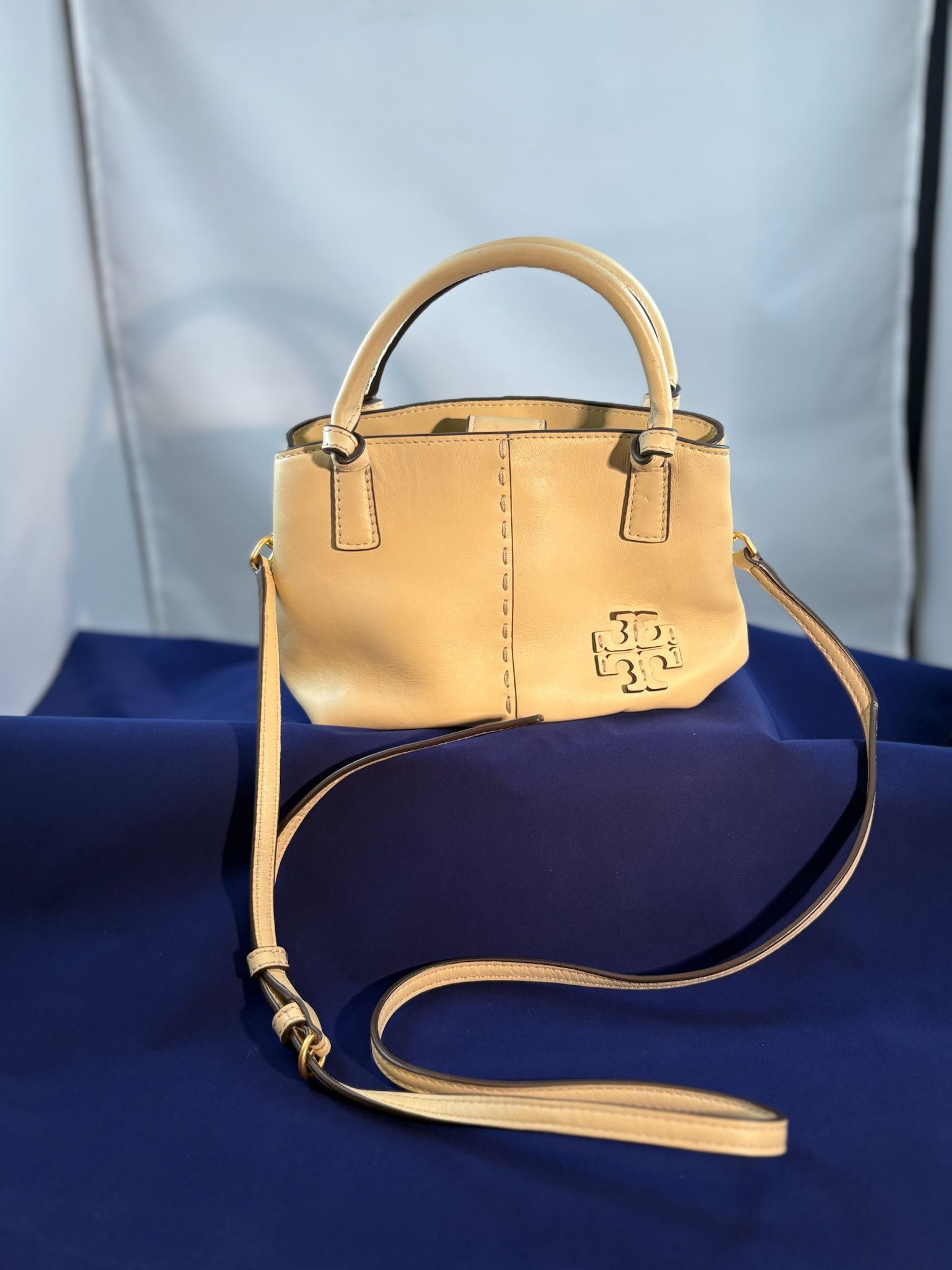 🍓 Tory Burch Leather Mini Crossbody Tote