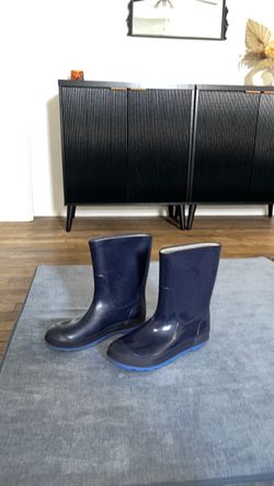 Kids RAIN BOOTS size: 13/1 (Escondido)