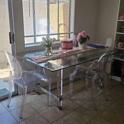 Dinning Table