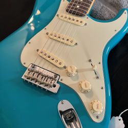 Fender Professional Stratocaster II, Miami Blue