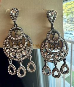 NEW Amrita Singh Gunmetal Austrian Crystal Chandelier Earrings Long Statement Dangle drop