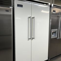 Viking 48”Wide Built In Side By Side Refrigerator Gloss White 