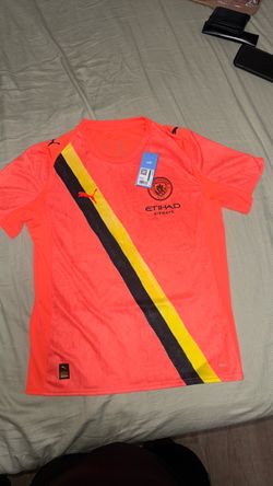 New Manchester City Puma mens away Jersey Size L Orange / Yellow / Black