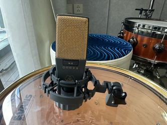 AKG C414 XLii
