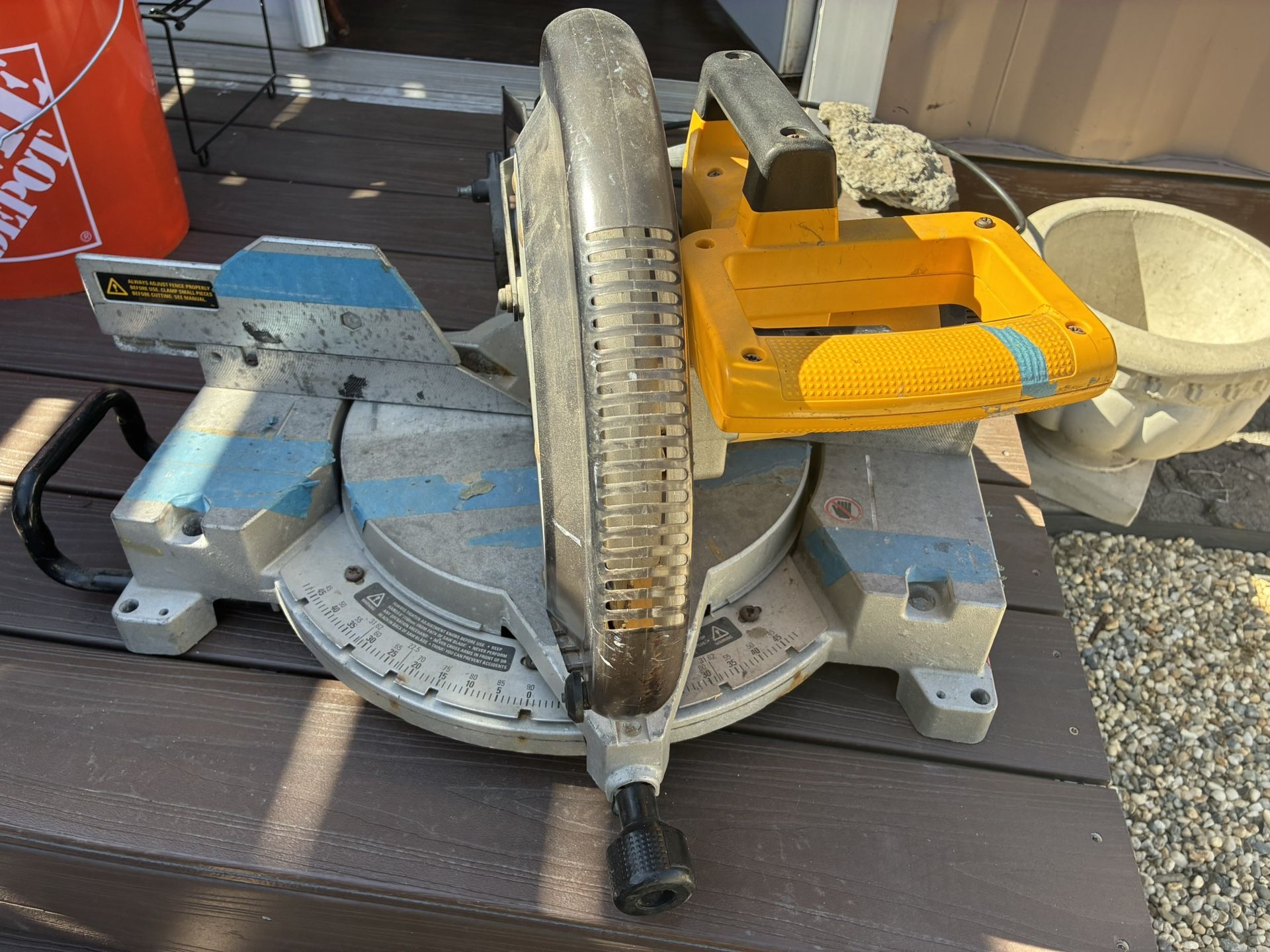 Dewalt 12” Compound Miter Saw 