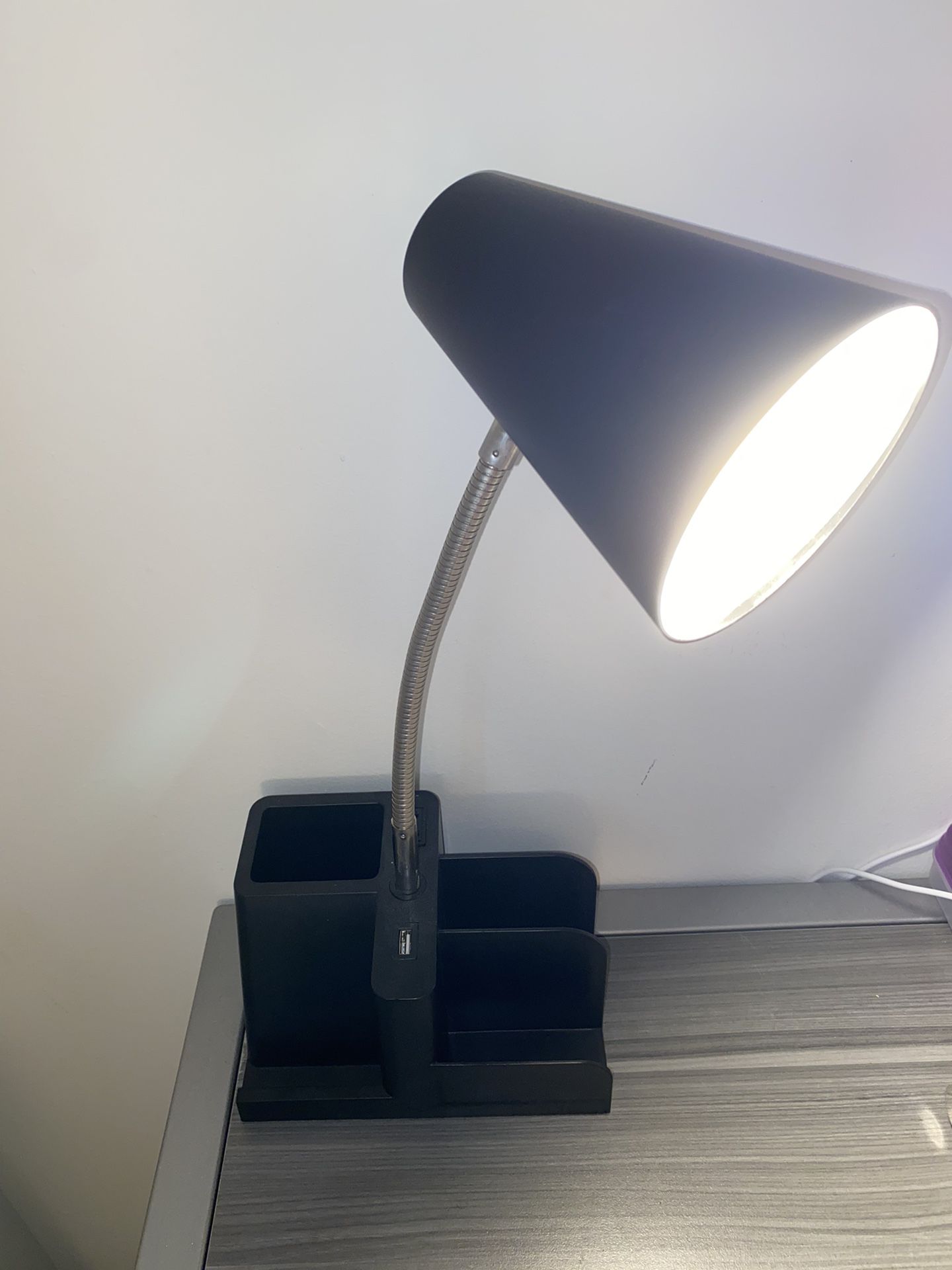 Desk Lamp With Outlets 