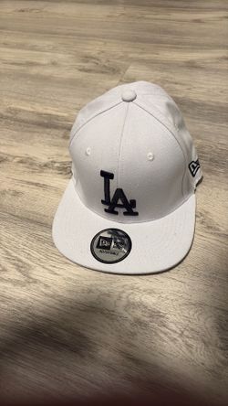 La white baseball cap