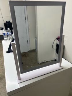vanity mirror