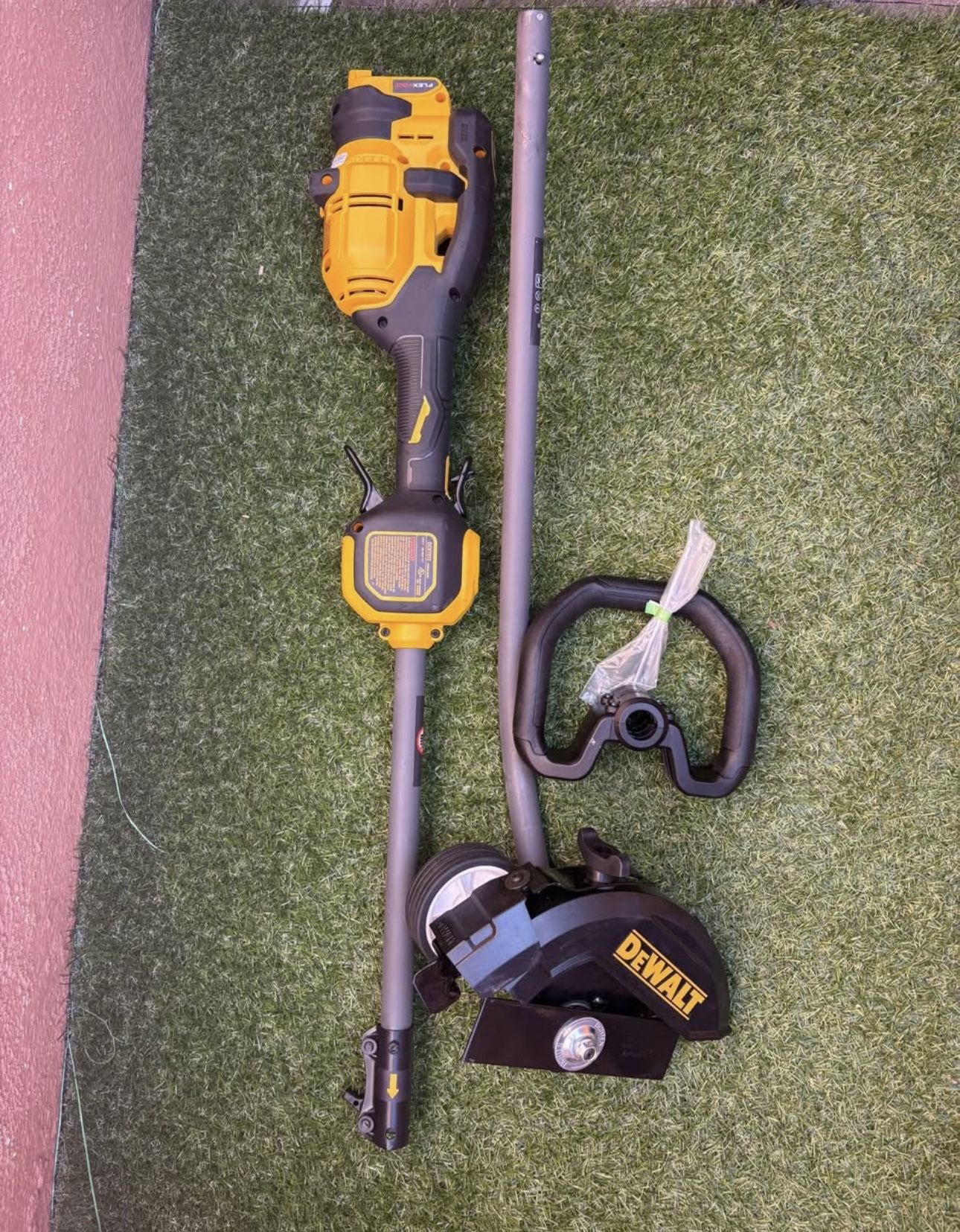 DEWALT FLEXVOLT 60V MAX 7.5 in. Attachment Capable Edger (Tool Only)