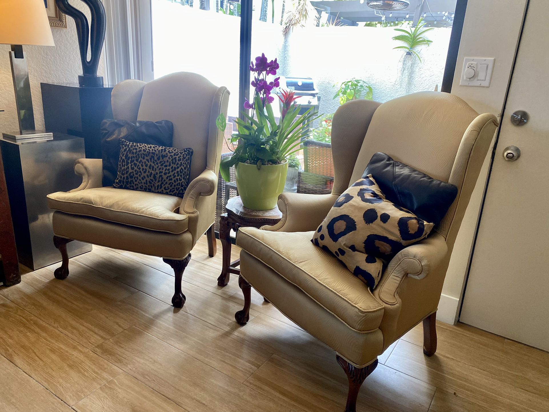 Great Pair Of Armchairs In Beige Upholstery Very Comfy And Fancy Sold As A Pair 