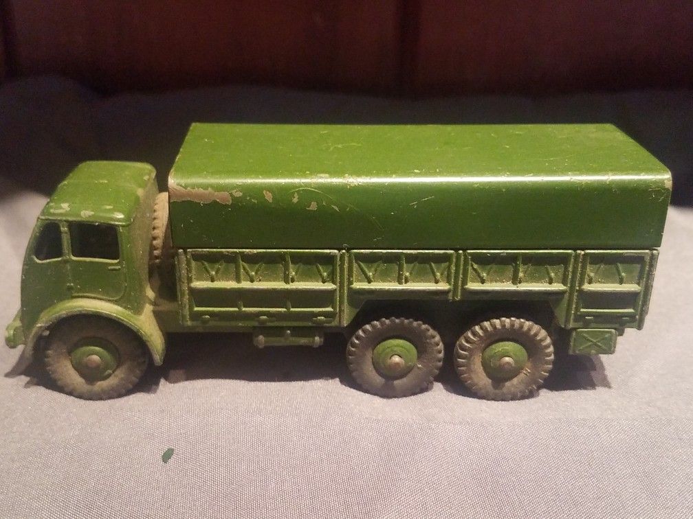 Dinky Toys Military Army 10 Ton Truck #622 Diecast metal toy Vintage