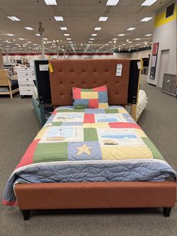 JGW Spencer Full Tufted Upholstered Bed - Rust | Headboard