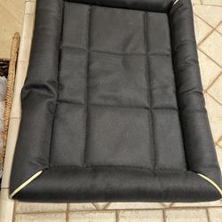 Midwest Quiet Time Max Ultra-Durable Dog Bed