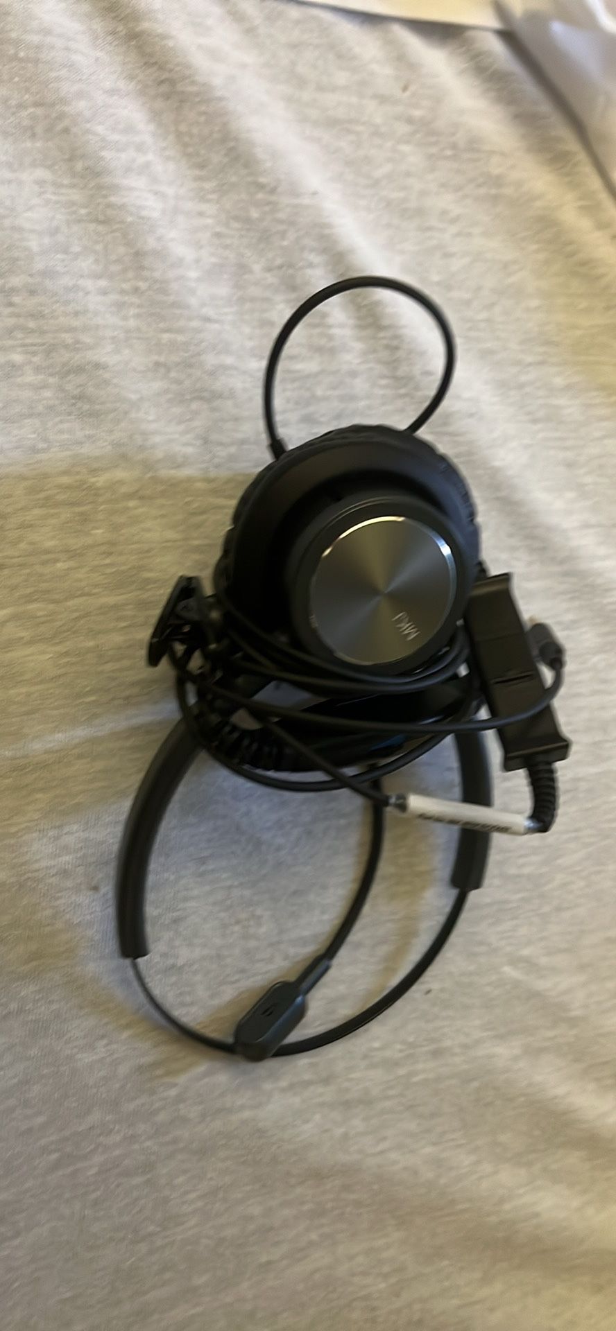Microphone headset for iPhone