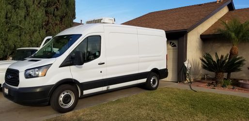 Ford ,transit, 350 medium roof.