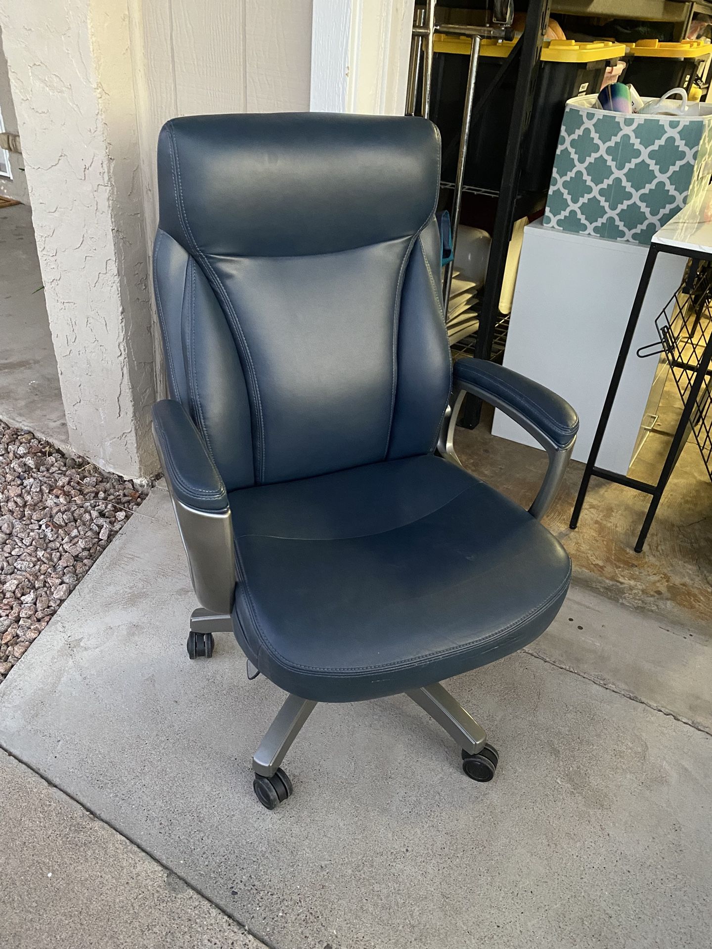Lazy Boy Executive Office Chair