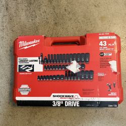 Milwaukee SHOCKWAVE 3/8 in. Drive SAE and Metric 6 Point Impact Socket Set (43-Piece)