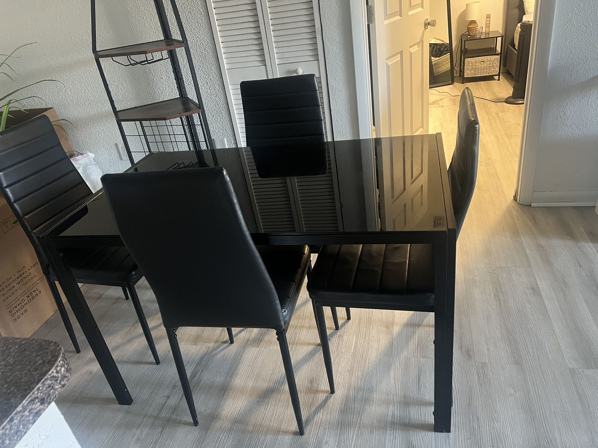 Table Set