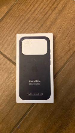 iPhone 17 pro silicone case (read description)