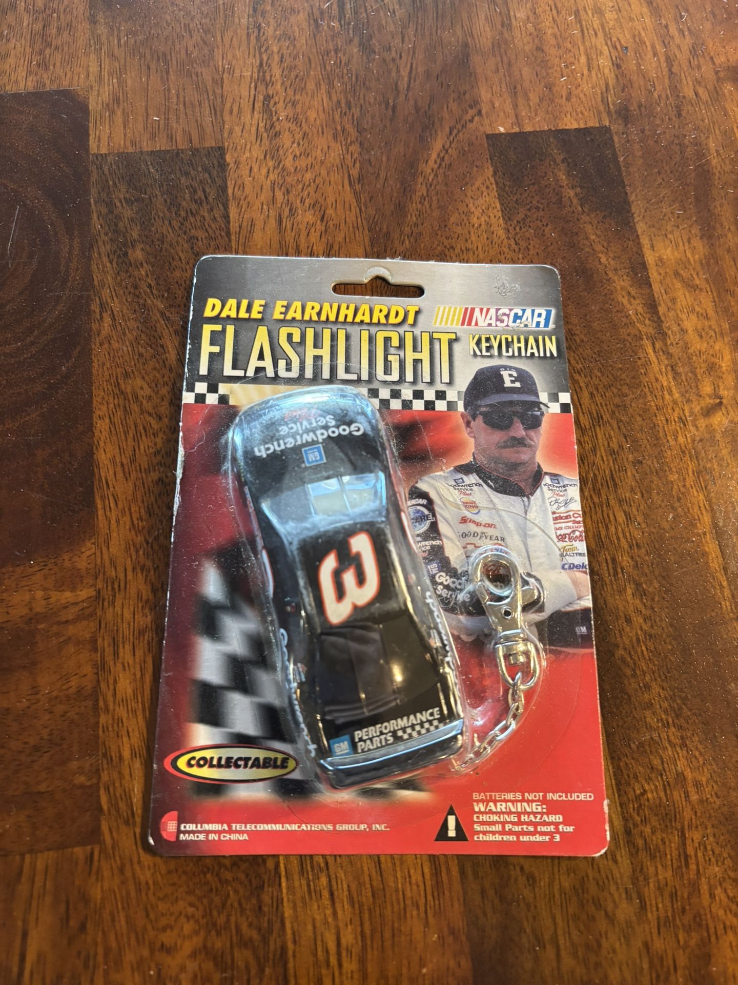 DALE EARNHARDT SR #3 FLASHLIGHT KEYCHAIN NASCAR