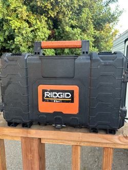 Rigid toolbox