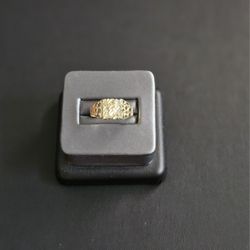 10k Gold Ring Size 8