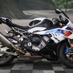 2025 BMW S 1000 RR Light White/M Motorsport