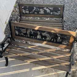 Metal Chair Set Displays Antiques 