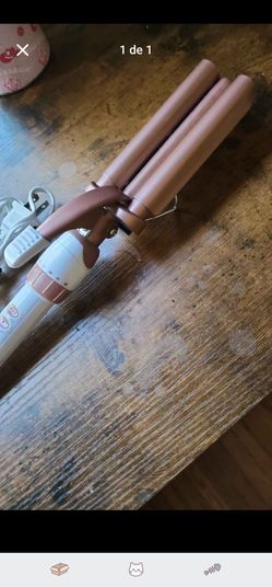 Triple Barrel Hair Curling Wand