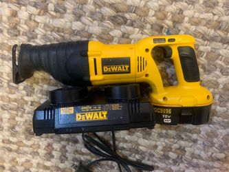 Dewalt 18v Sawzall W/ Battery & Charger