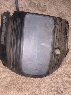 5.7 HEMI engine cover