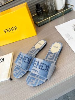 Fendi Women’sSlides With Box 2026 New