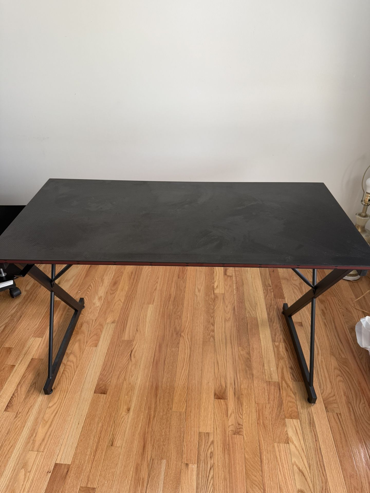 47’ Gaming Desk