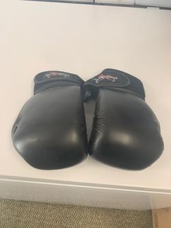 Boxing gloves
