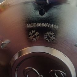 U2 Wheel Center Caps