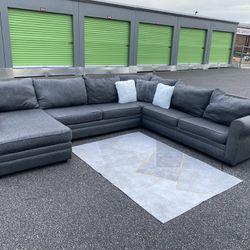 FREE DELIVERY - Large Double Sectional Gray Color 4-Pieces (Look my Profile for More Options)
