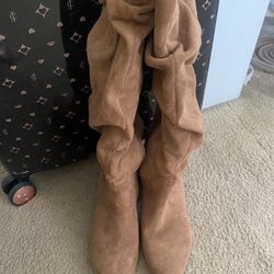 Beautiful Brown  Suede Tall Fall Boots New Size 11 
