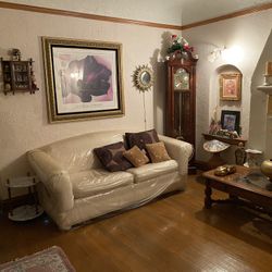 White Love Seat 