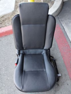 Land Rover Discovery 2 Rear Black Jump Seats & Head Rest
